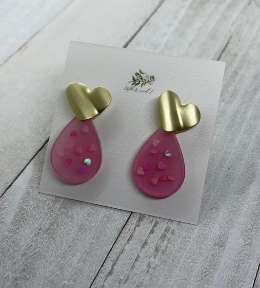 Love is in the air 💕 earrings