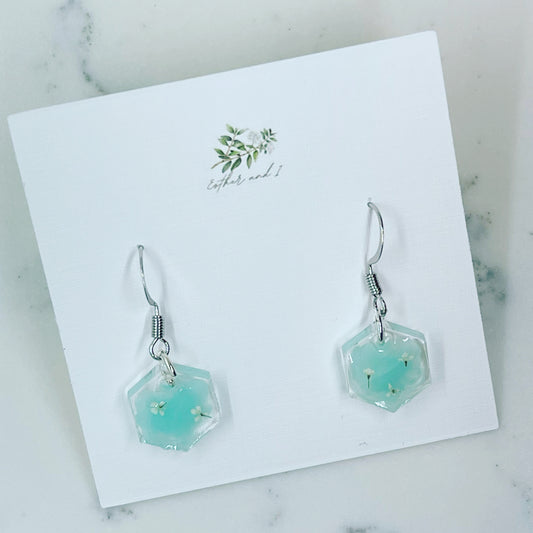 Resin dangle earrings